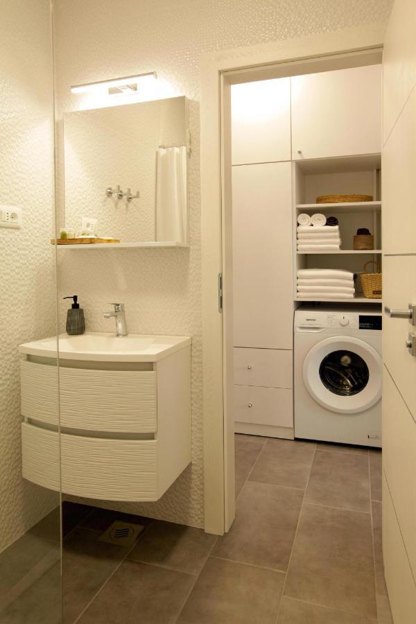 Santa Cruz Apartment *