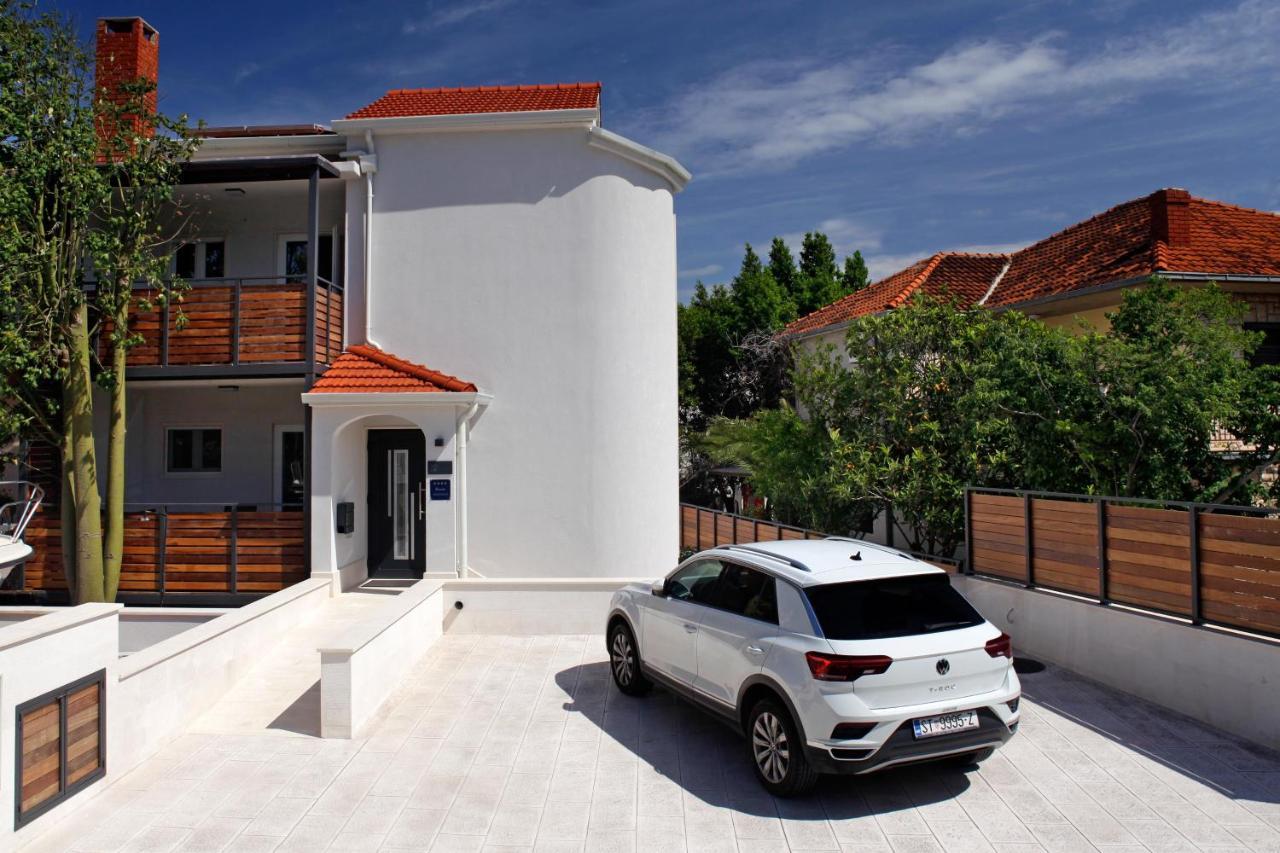 Santa Cruz Apartment Supetar